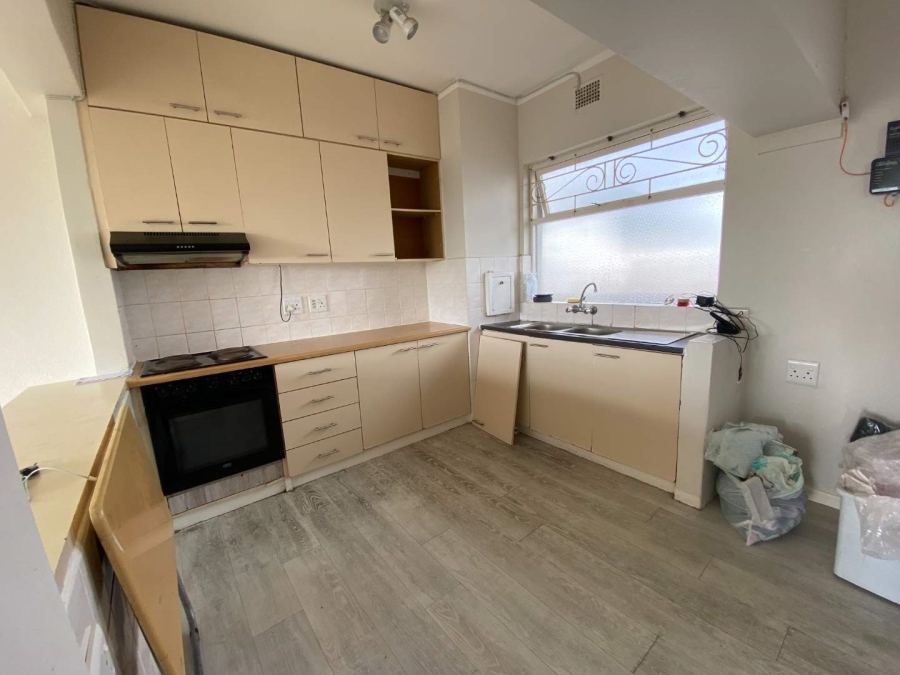 1 Bedroom Property for Sale in Sea Point Western Cape